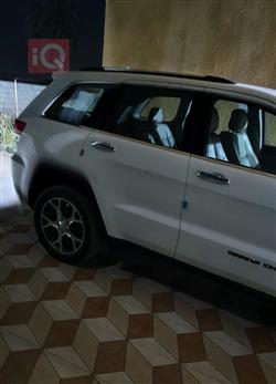 جیپ گراند شیرۆکی